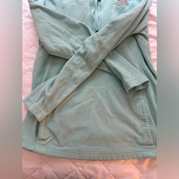 North Face Half Zip - Picture 5 of 7